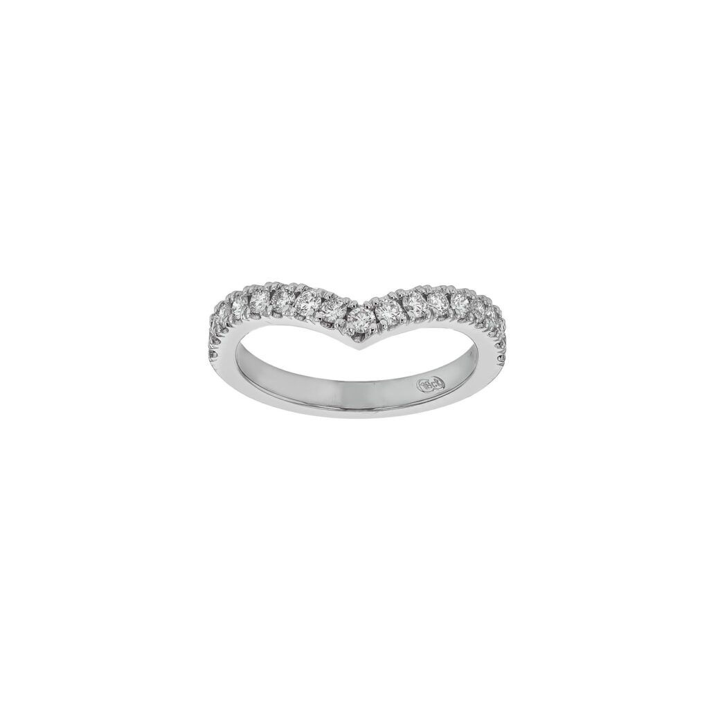 18K V shaped 17Diamond=.50ct Band DE/VS