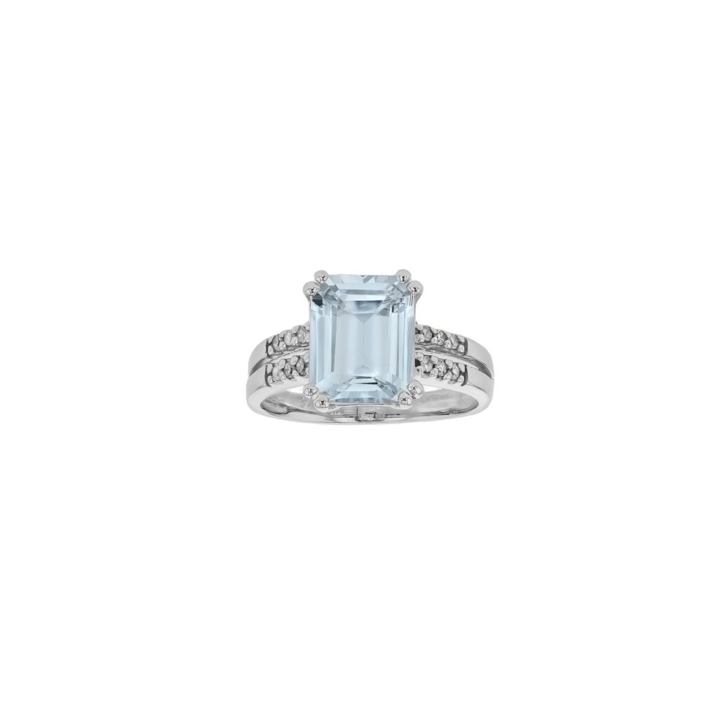 9K Emerald cut Aquamarine & Diamond Ring
