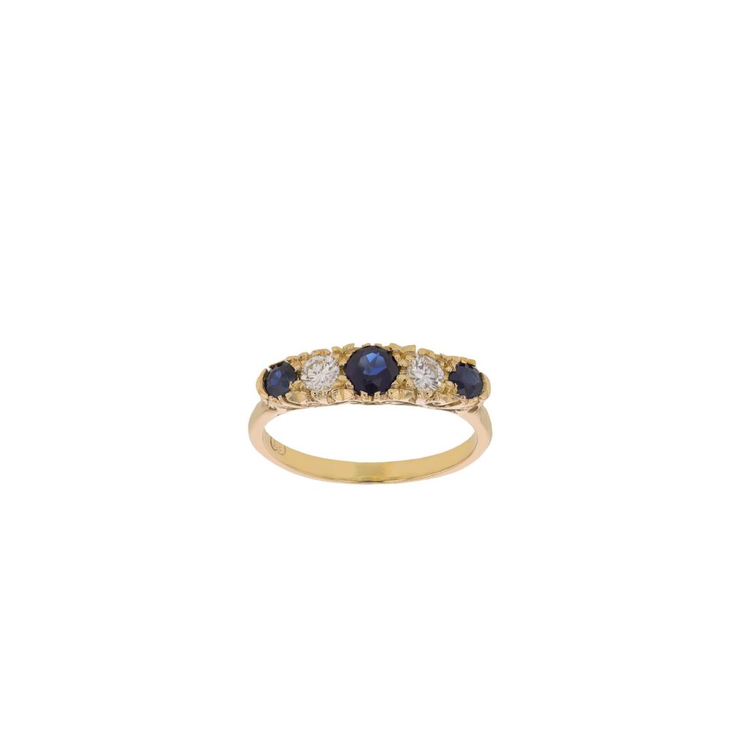 9K Sapphire & Diamond Ring with 3Sapphires=.61ct 2Diamonds=.23ct